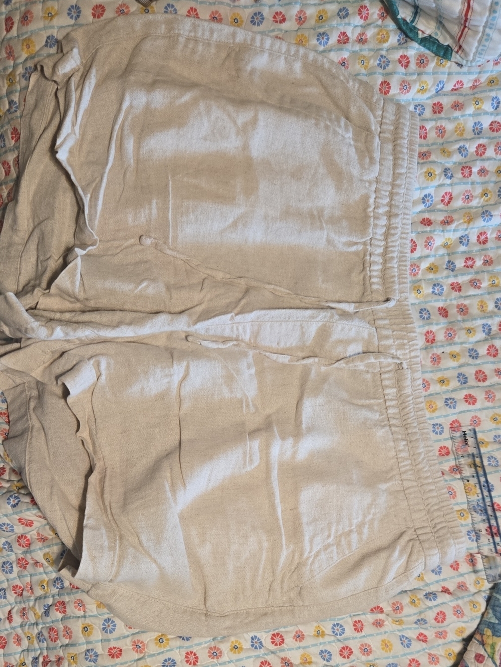 Old Navy Light Beige Linen-Blend Shorts